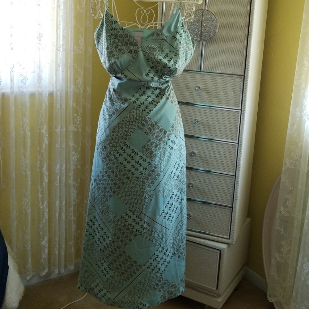 Sz 18 Soft Pastel Green, Sleeveless Long Dress